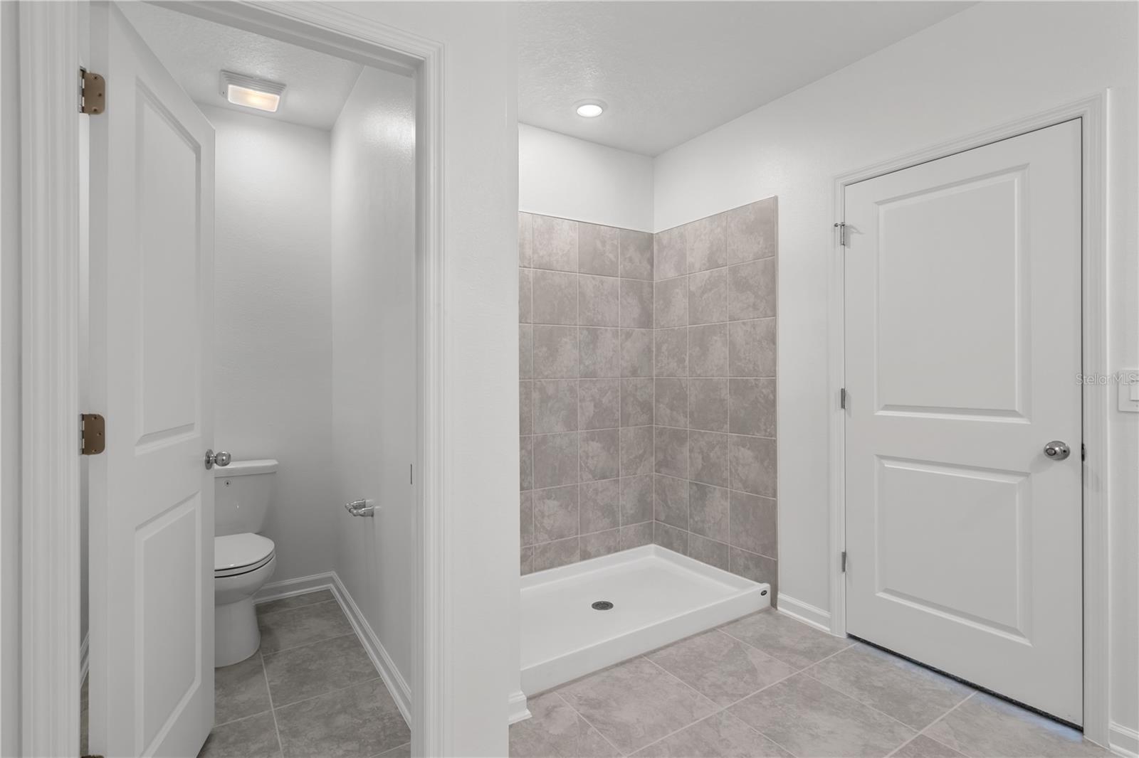 Image 19 of 32 For 4980 Worchester Drive