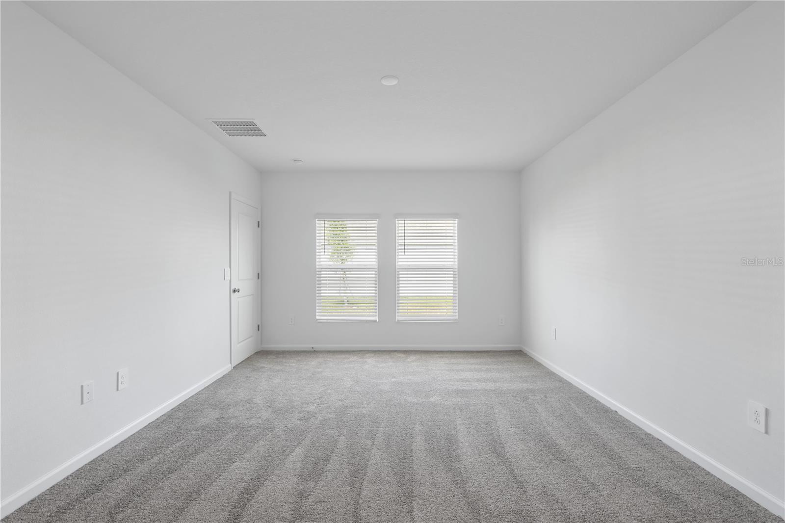 Image 28 of 32 For 4980 Worchester Drive