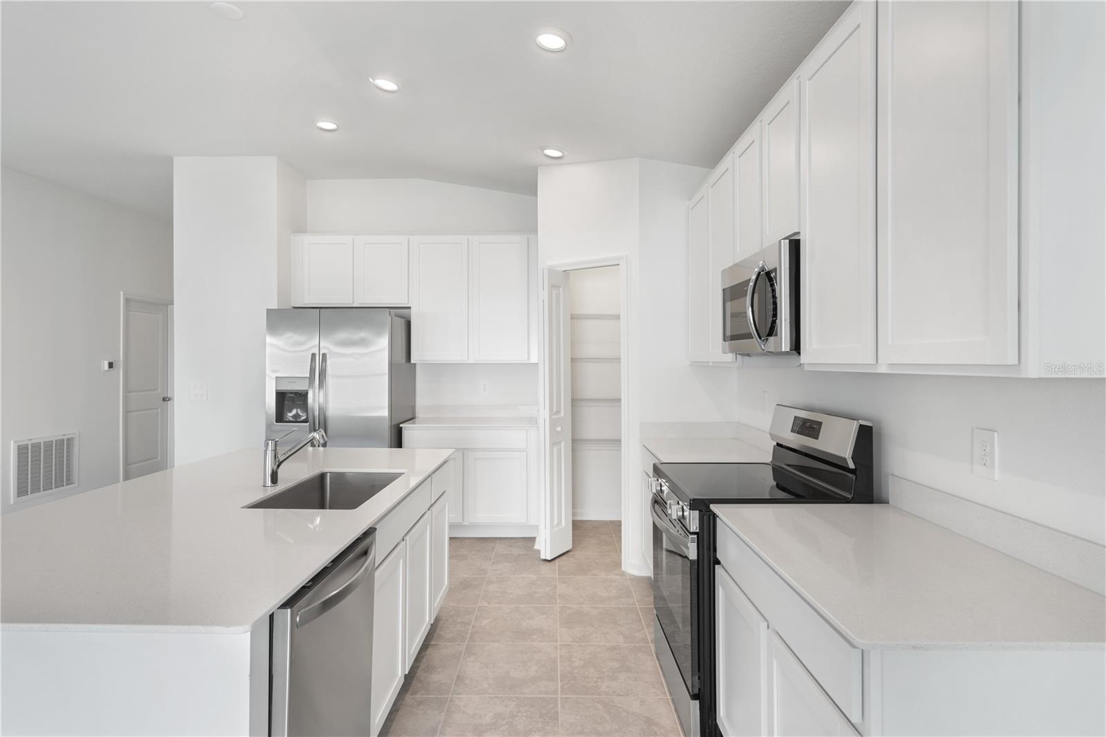 Image 8 of 32 For 4980 Worchester Drive