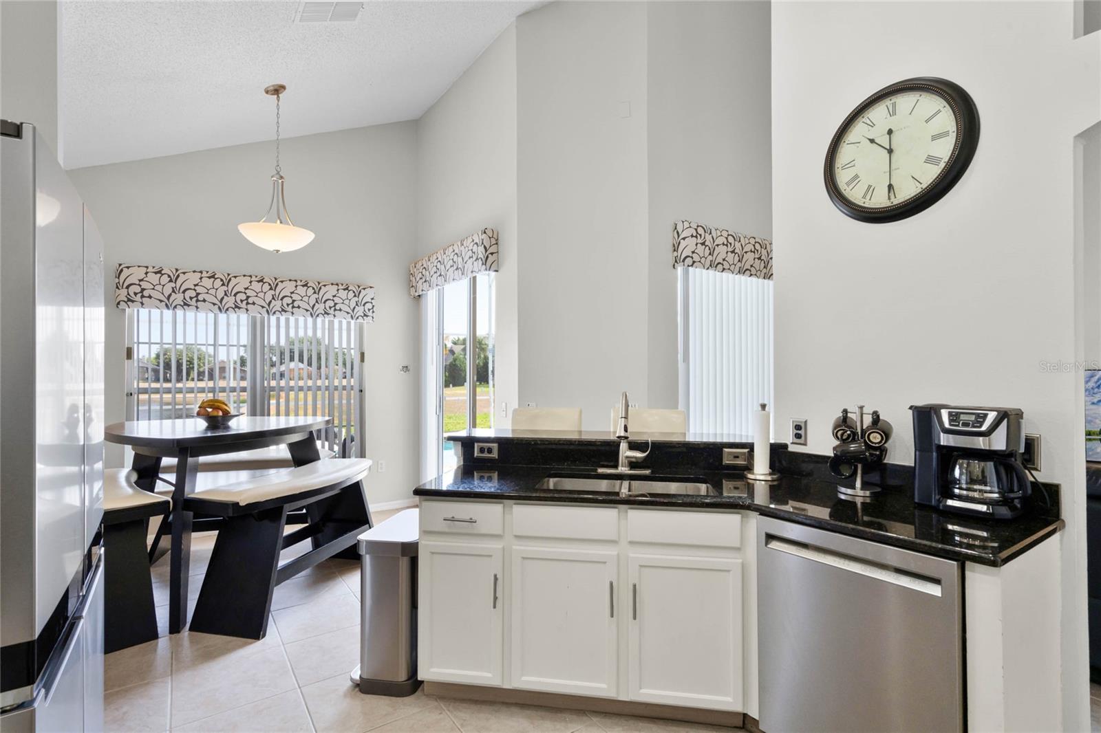 Image 11 of 42 For 7953 Heritage Entrance Boulevard