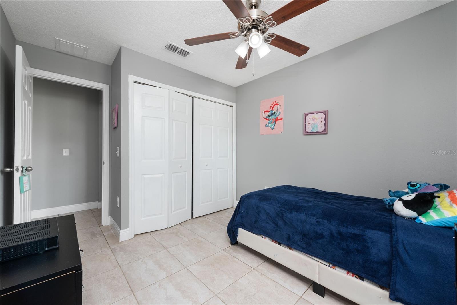 Image 10 of 39 For 340 Elderberry Court