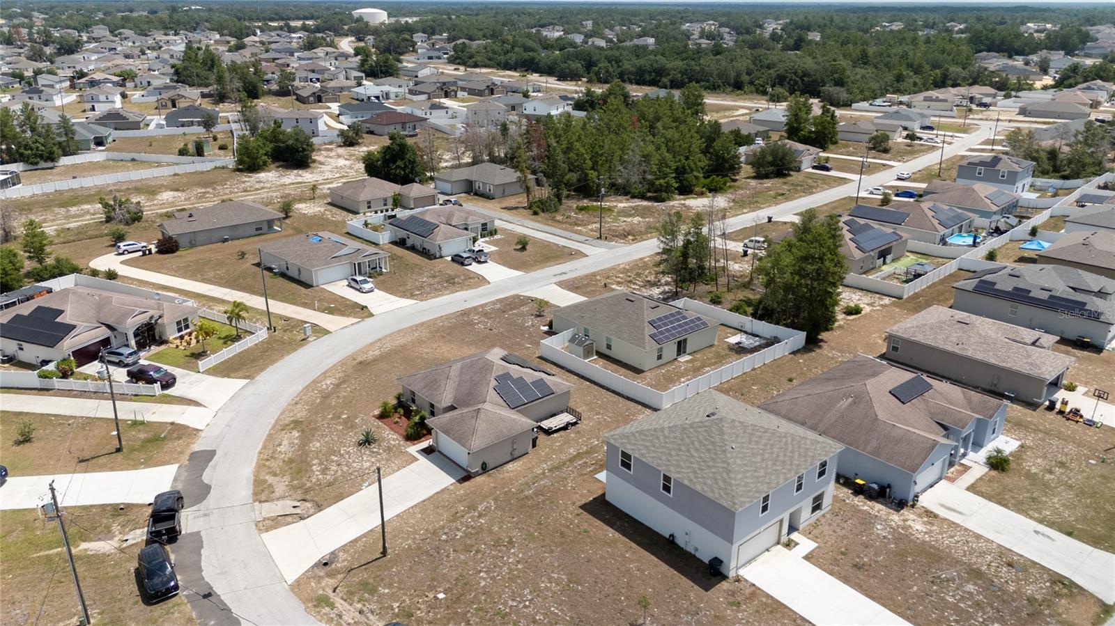 Image 24 of 39 For 340 Elderberry Court