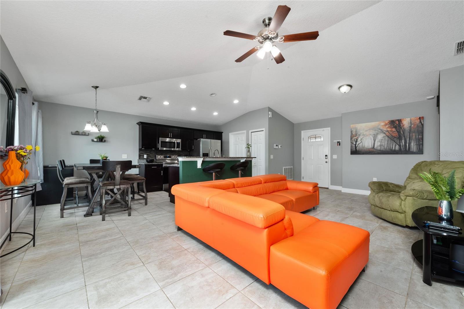 Image 4 of 39 For 340 Elderberry Court