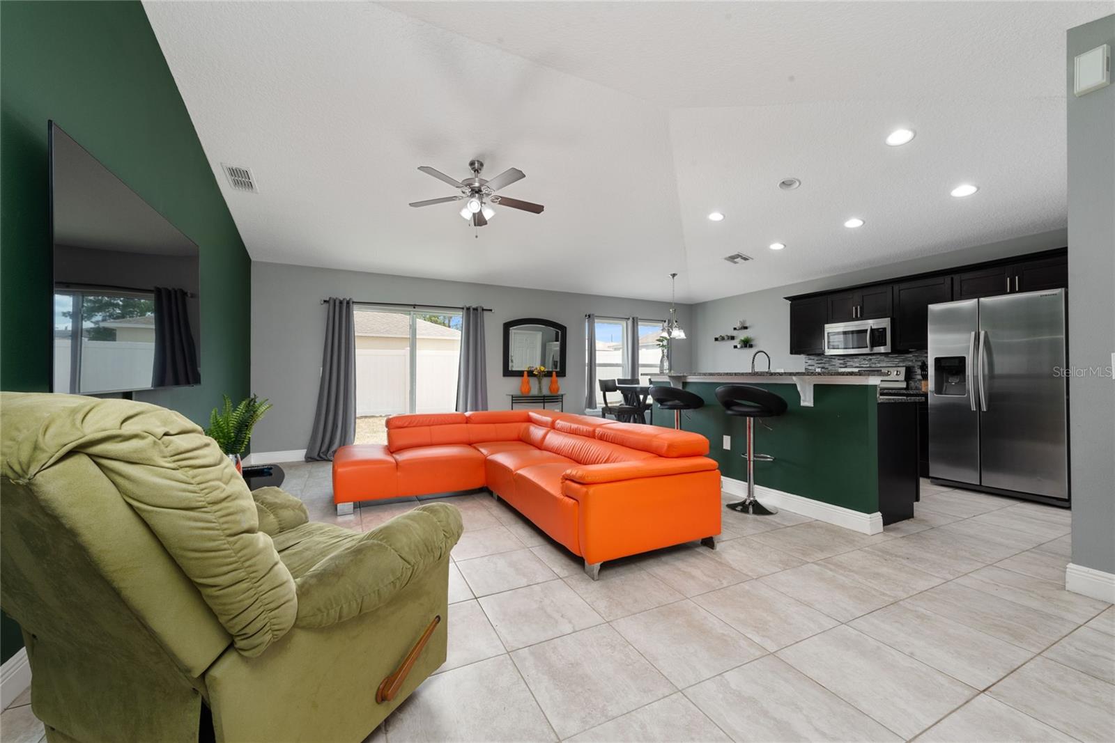 Image 5 of 39 For 340 Elderberry Court