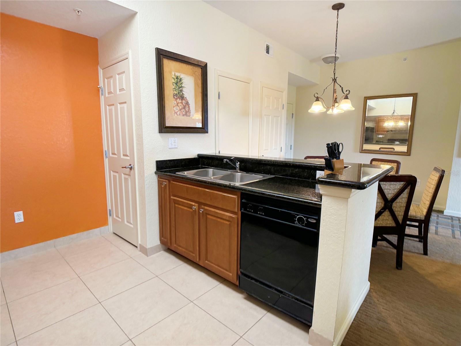 Image 3 of 25 For 8125 Resort Village Drive 5705