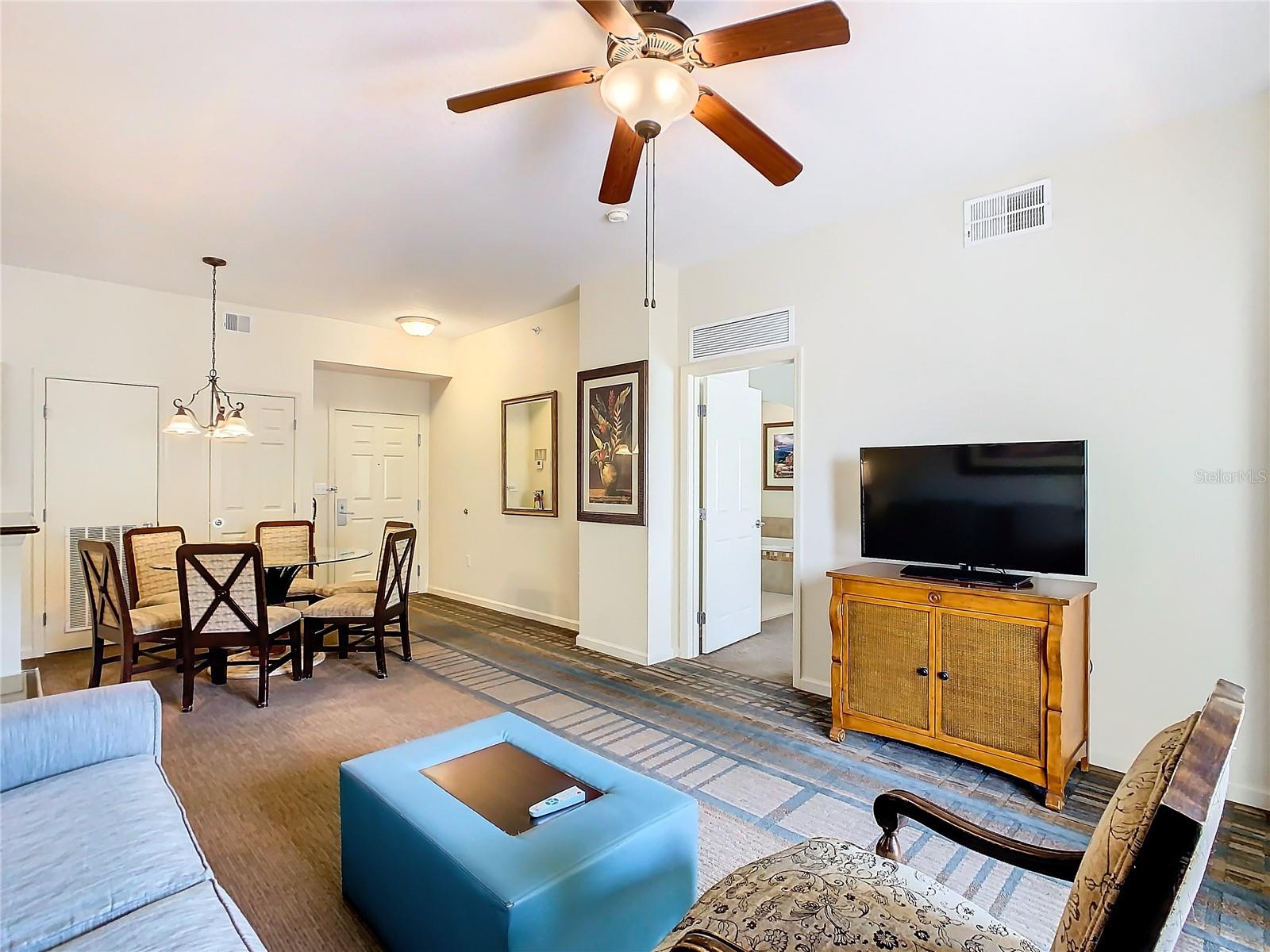 Image 4 of 54 For 8125 Resort Village Drive 51104