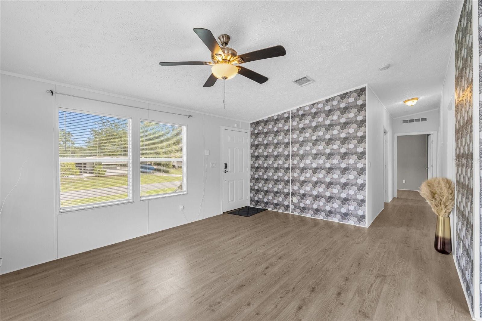 Image 6 of 26 For 1637 Tarpon Boulevard