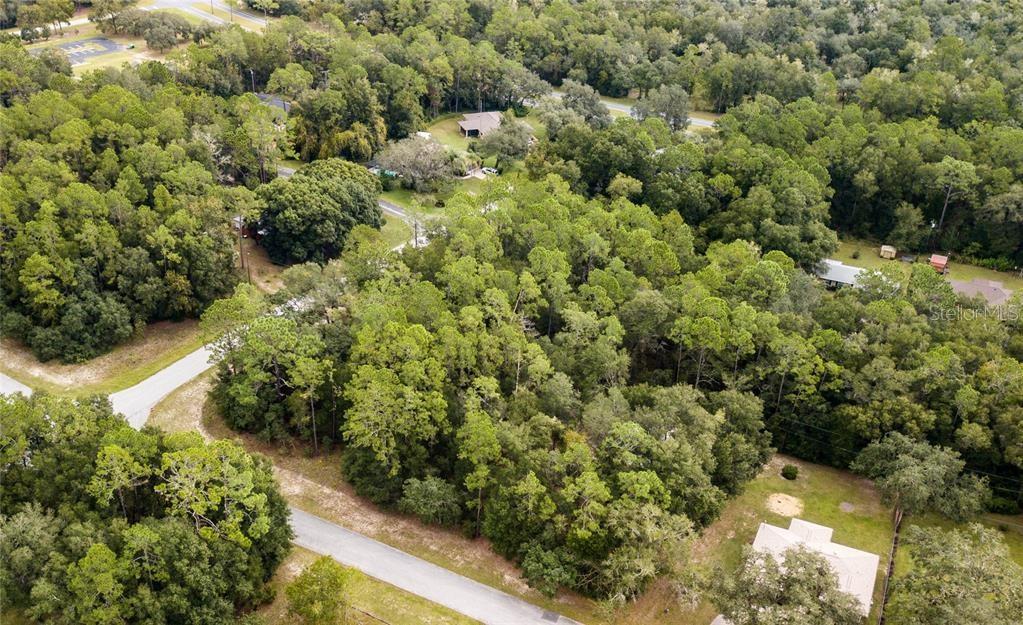 Listing photo id 1 for 10860 Quarry Drive