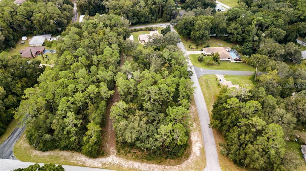 Listing photo id 2 for 10860 Quarry Drive