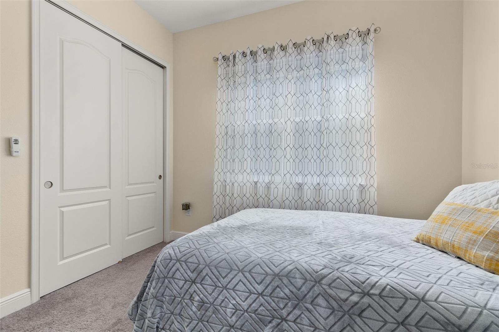 Image 17 of 84 For 5012 Fountainwood Drive