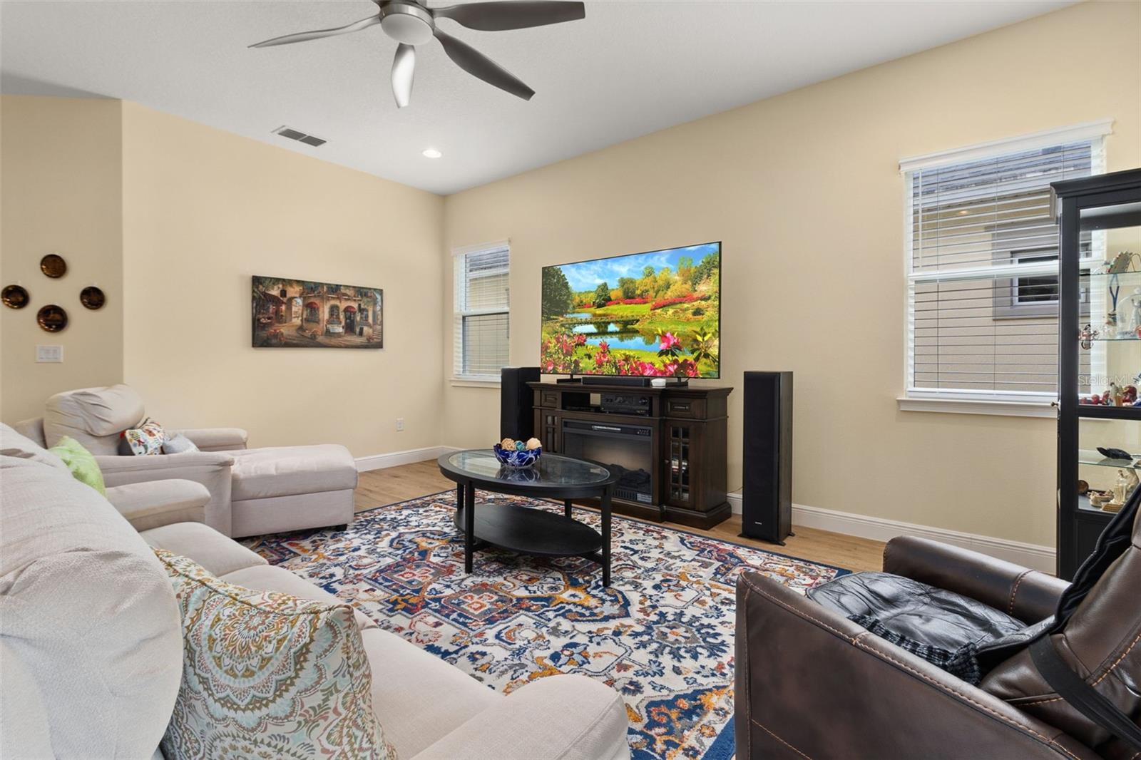 Image 33 of 84 For 5012 Fountainwood Drive