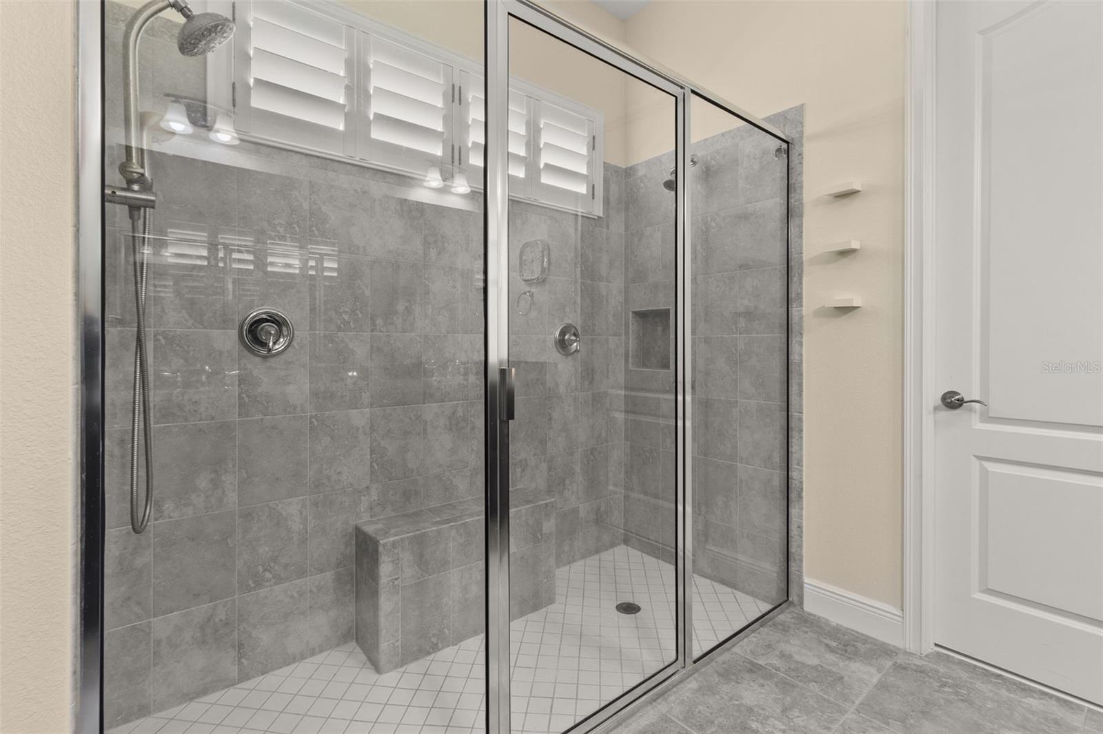 Image 42 of 84 For 5012 Fountainwood Drive
