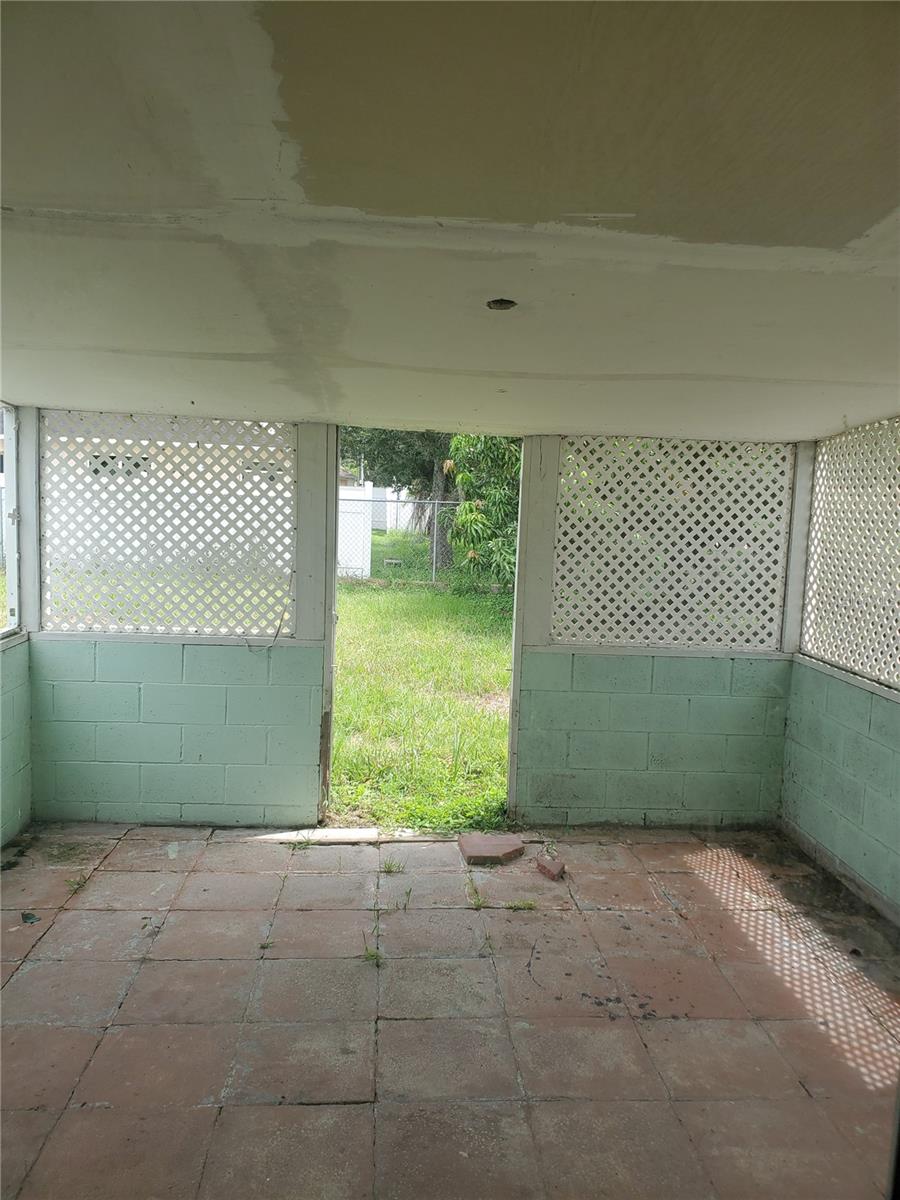 Image 15 of 20 For 735 Toulon Drive