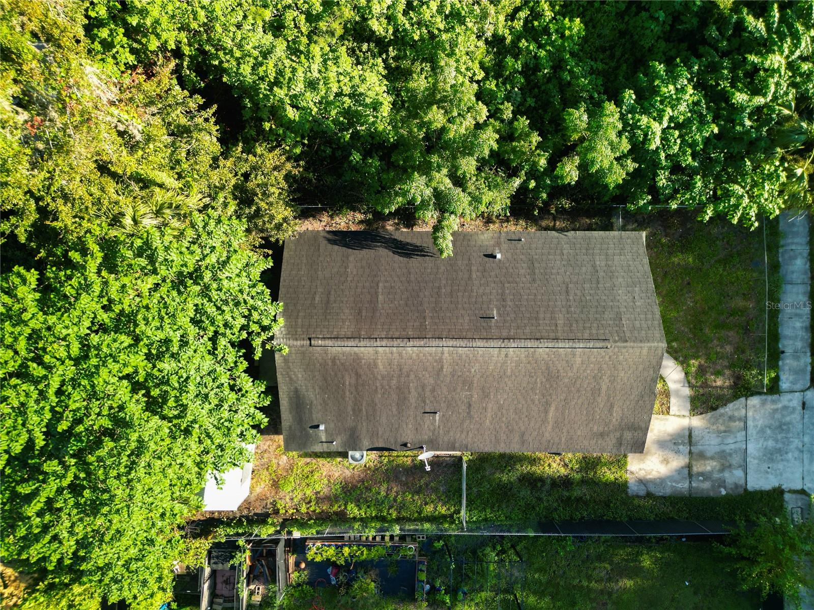 Image 18 of 51 For 908 19th Terrace