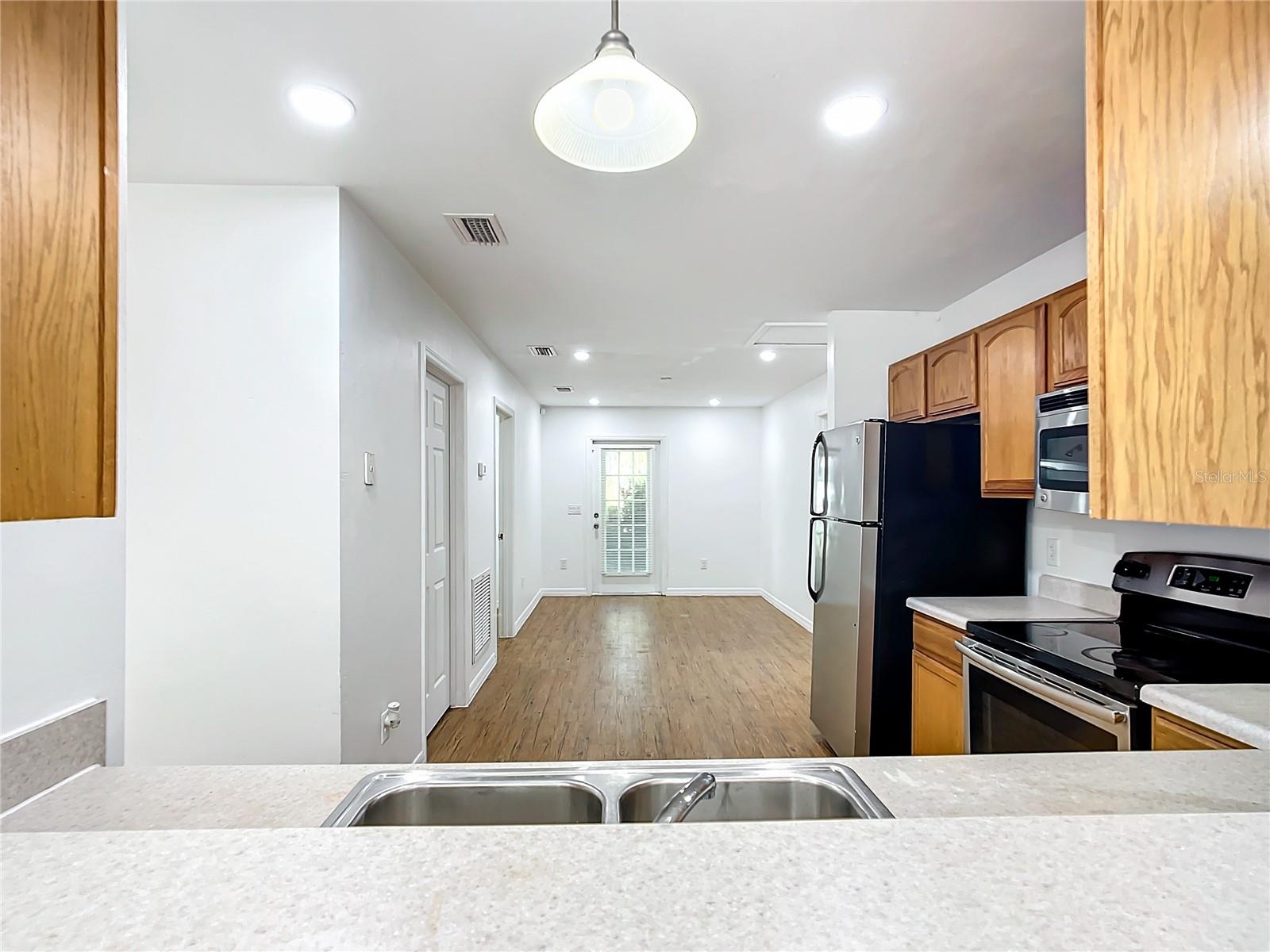 Image 31 of 51 For 908 19th Terrace