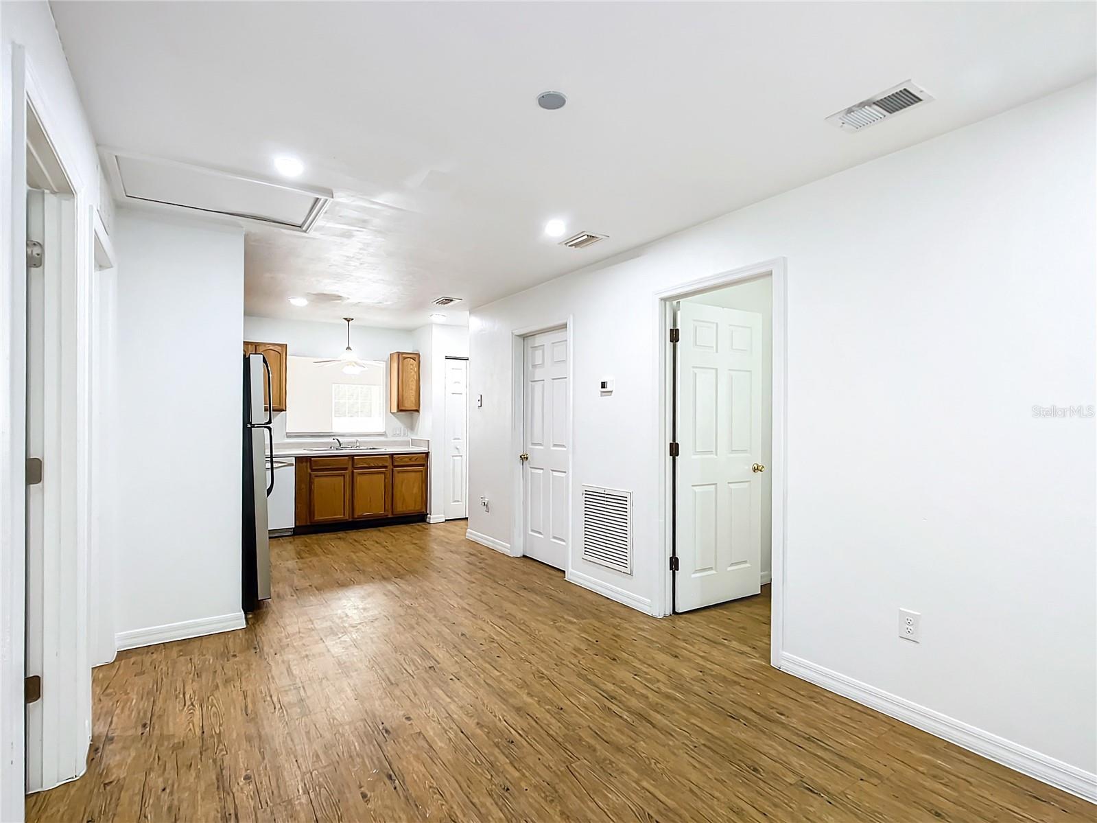 Image 34 of 51 For 908 19th Terrace