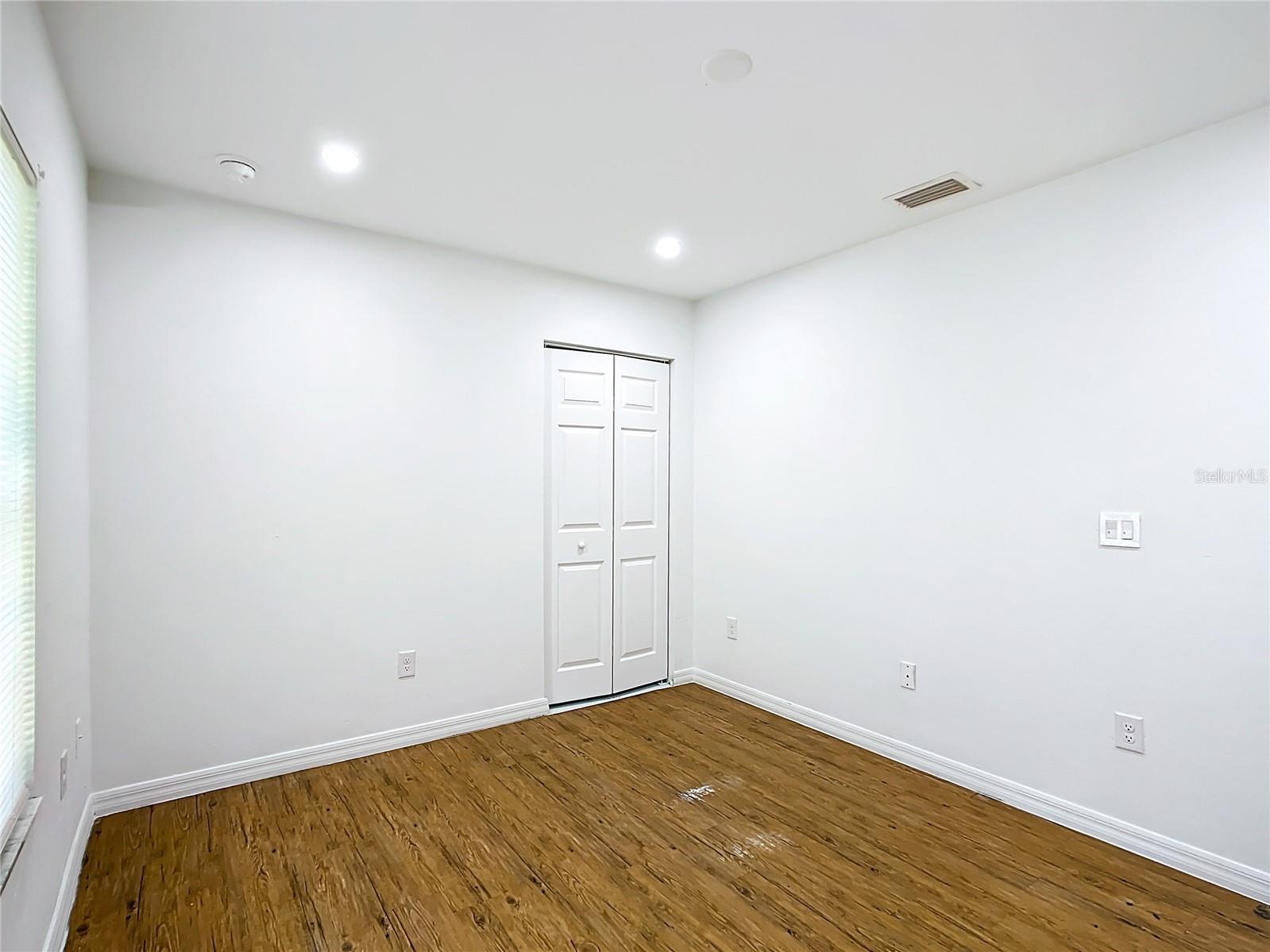 Image 41 of 51 For 908 19th Terrace