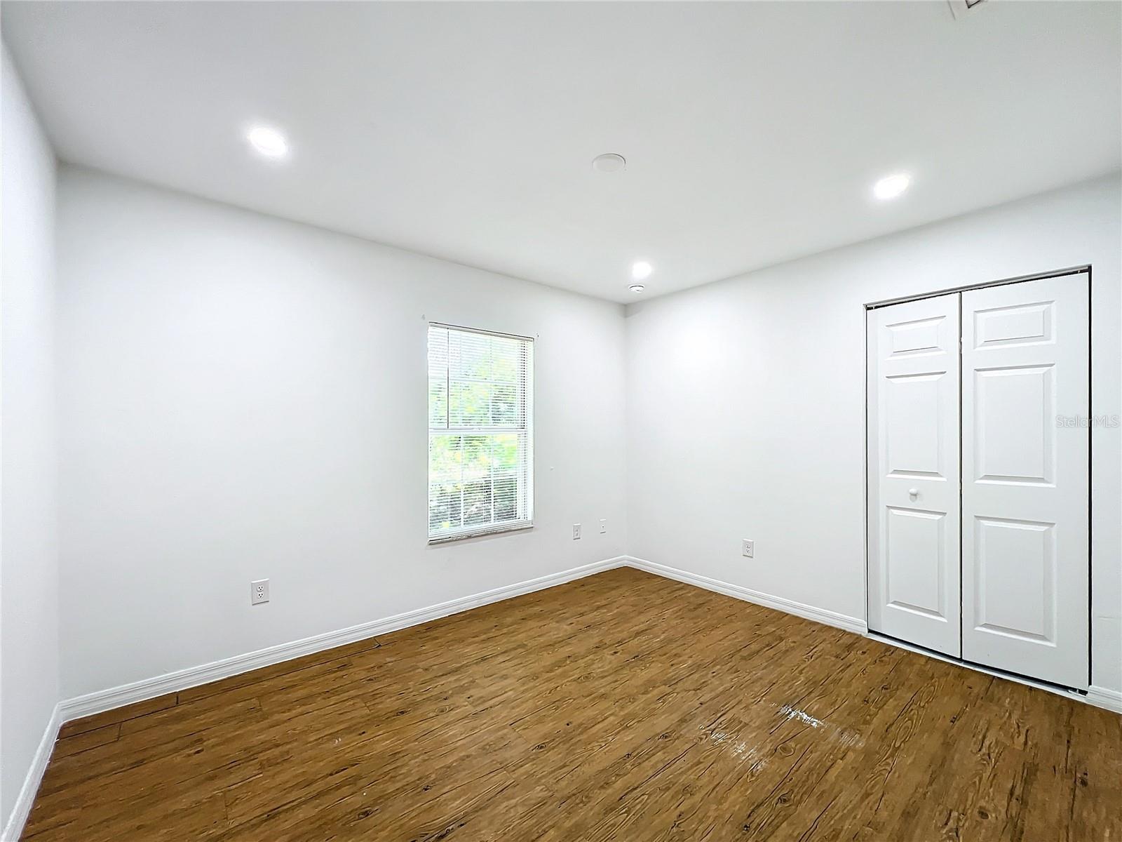 Image 42 of 51 For 908 19th Terrace