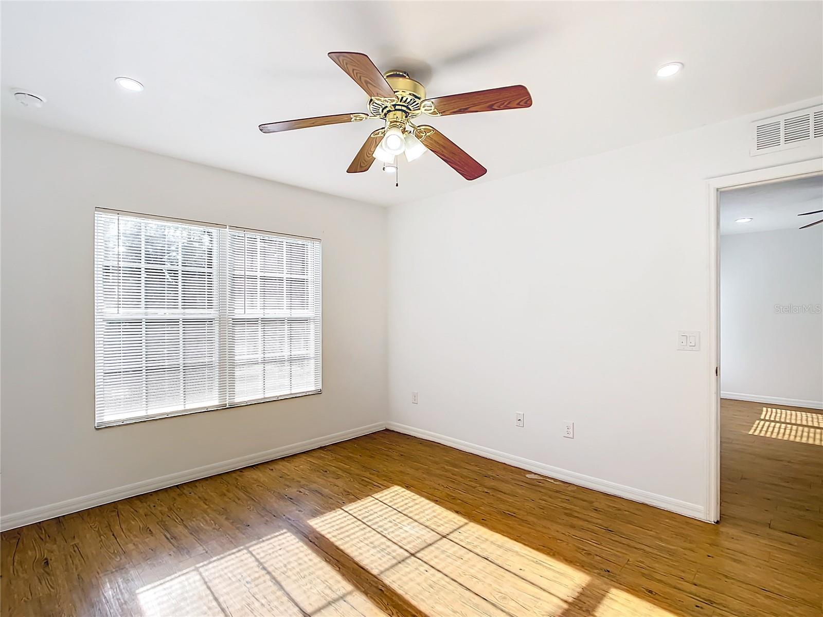 Image 45 of 51 For 908 19th Terrace
