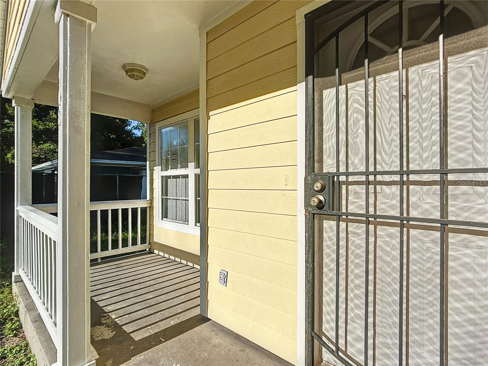 Image 5 of 51 For 908 19th Terrace