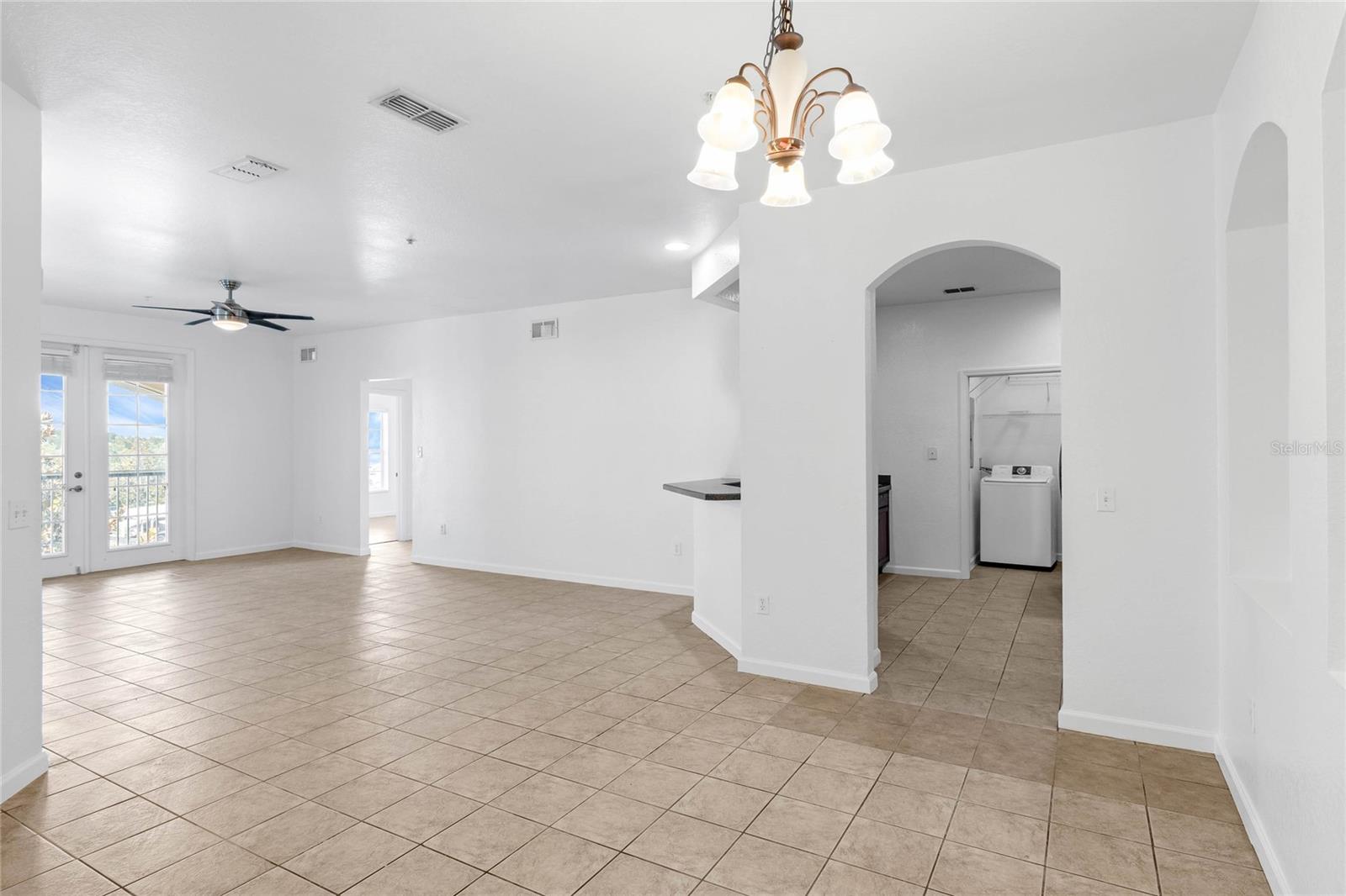 Image 4 of 20 For 3301 Whitestone Cir  308