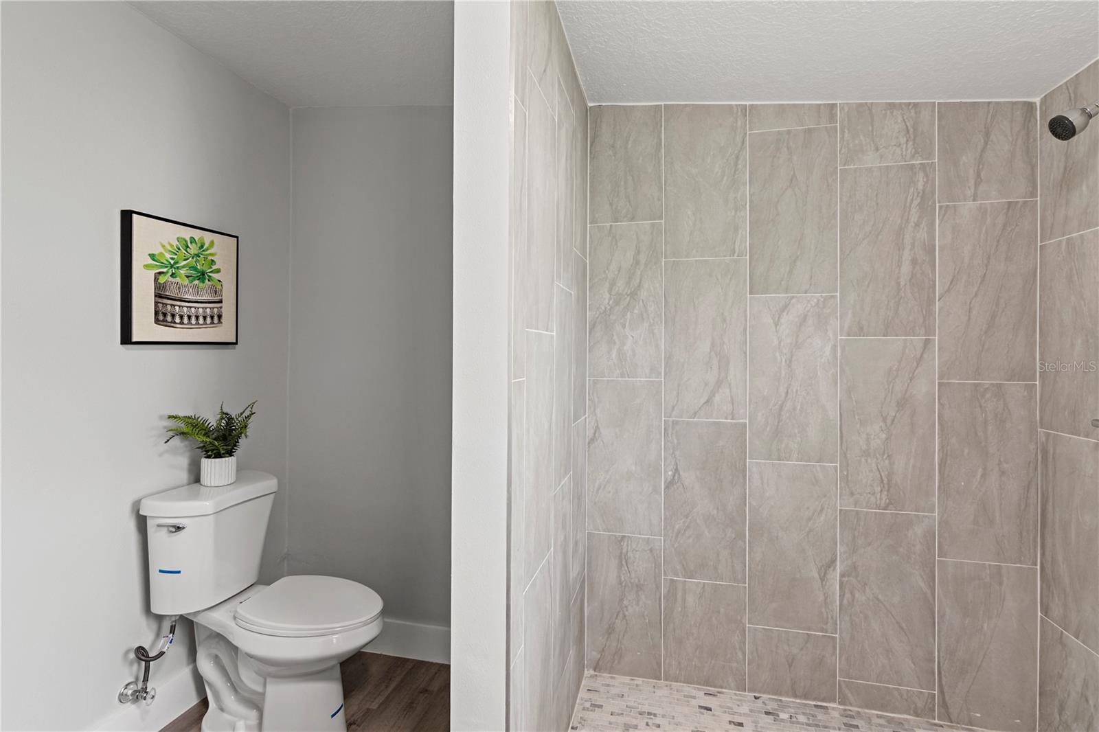 Image 30 of 48 For 5819 Colchester Drive