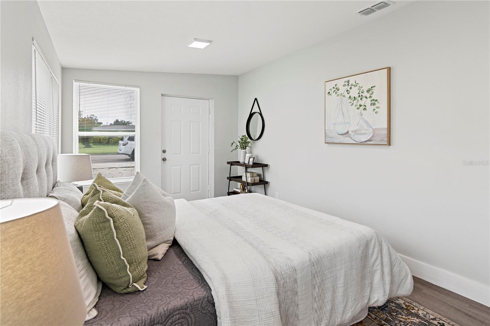 Image 33 of 48 For 5819 Colchester Drive