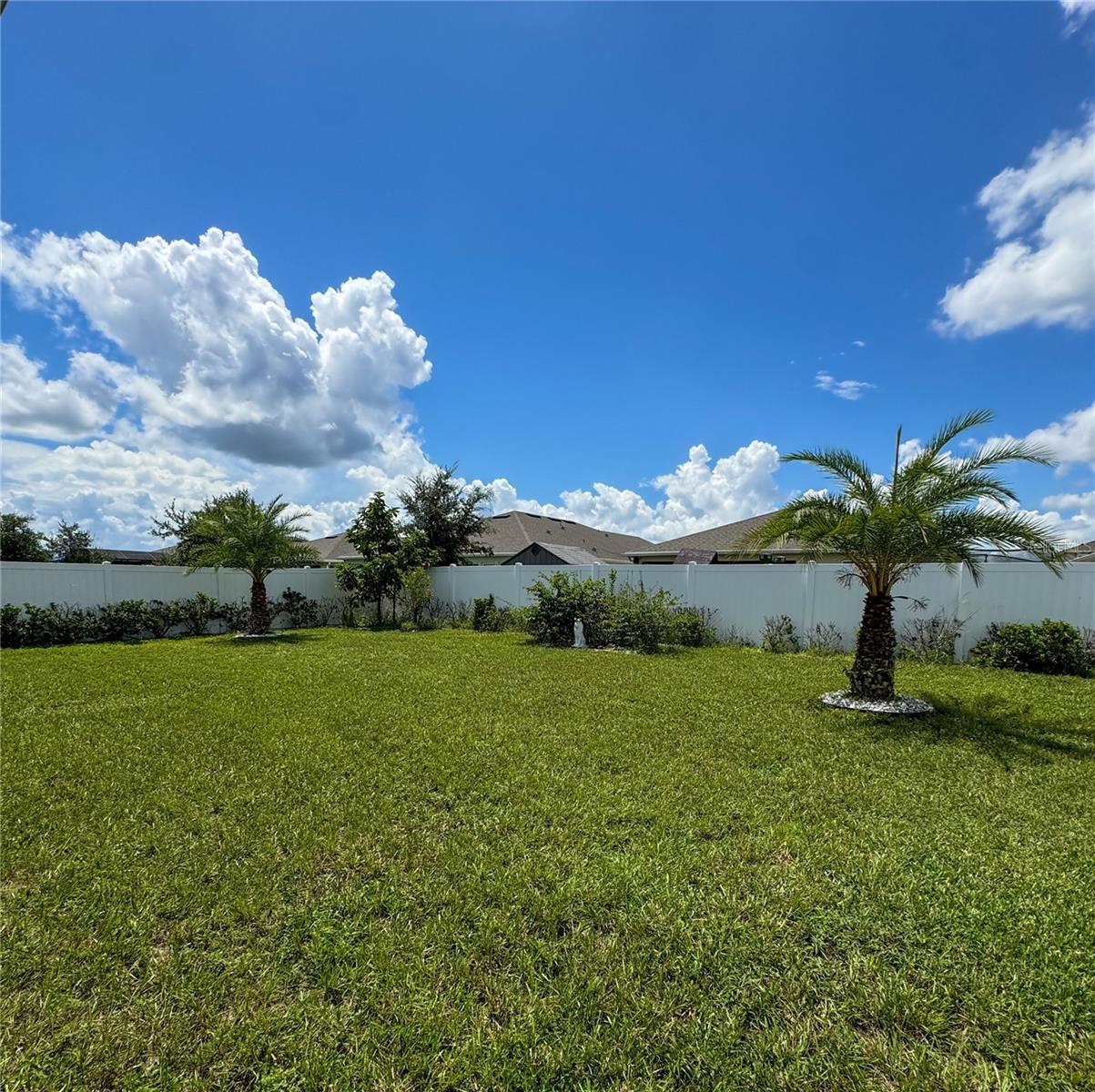 Image 4 of 32 For 1837 Hickory Bluff Road