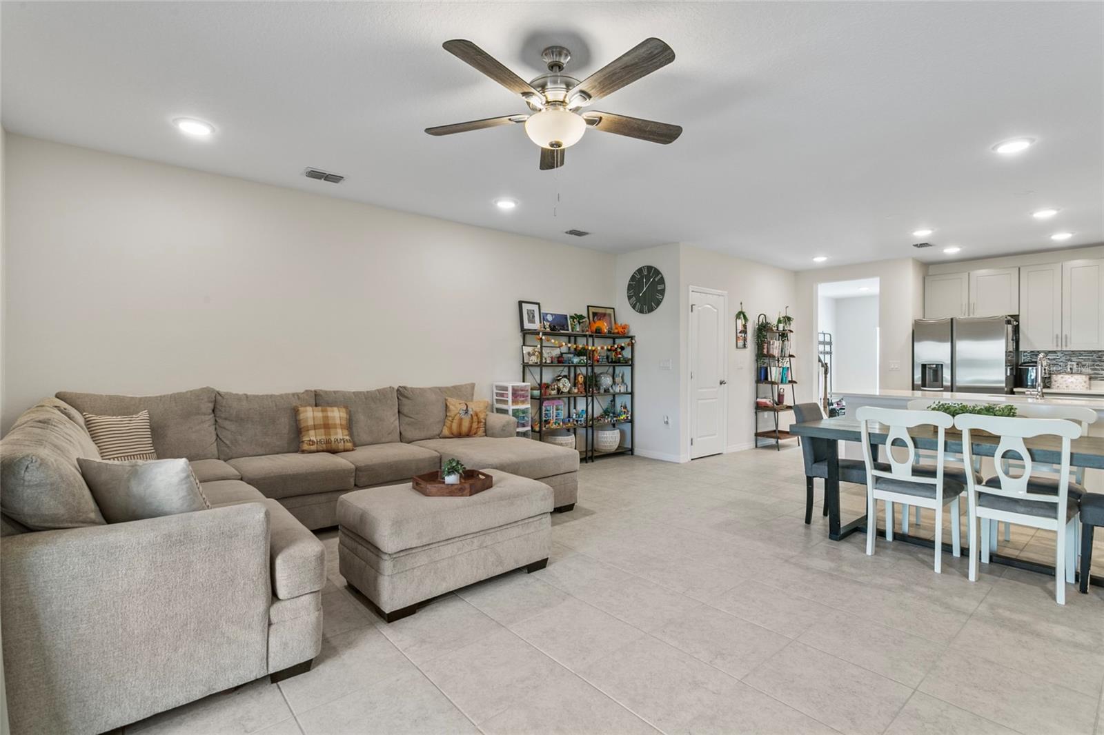 Image 12 of 44 For 4908 Coral Castle Drive