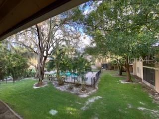 Listing photo id 3 for 5501 Pokeweed Court D