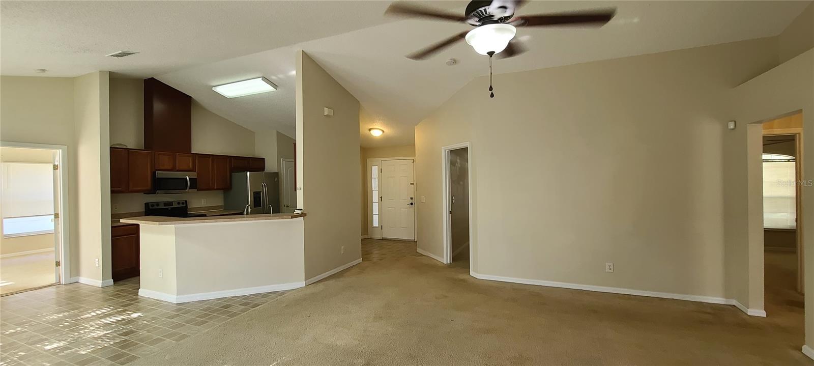 Image 2 of 16 For 331 Grouper Dr
