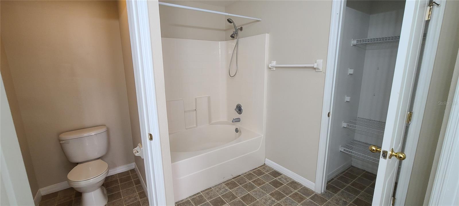 Image 3 of 16 For 331 Grouper Dr