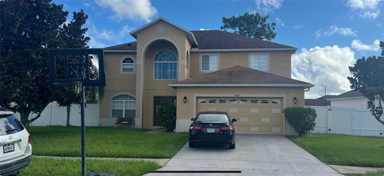 Listing Details for 4407 Canopy Court, KISSIMMEE, FL 34758