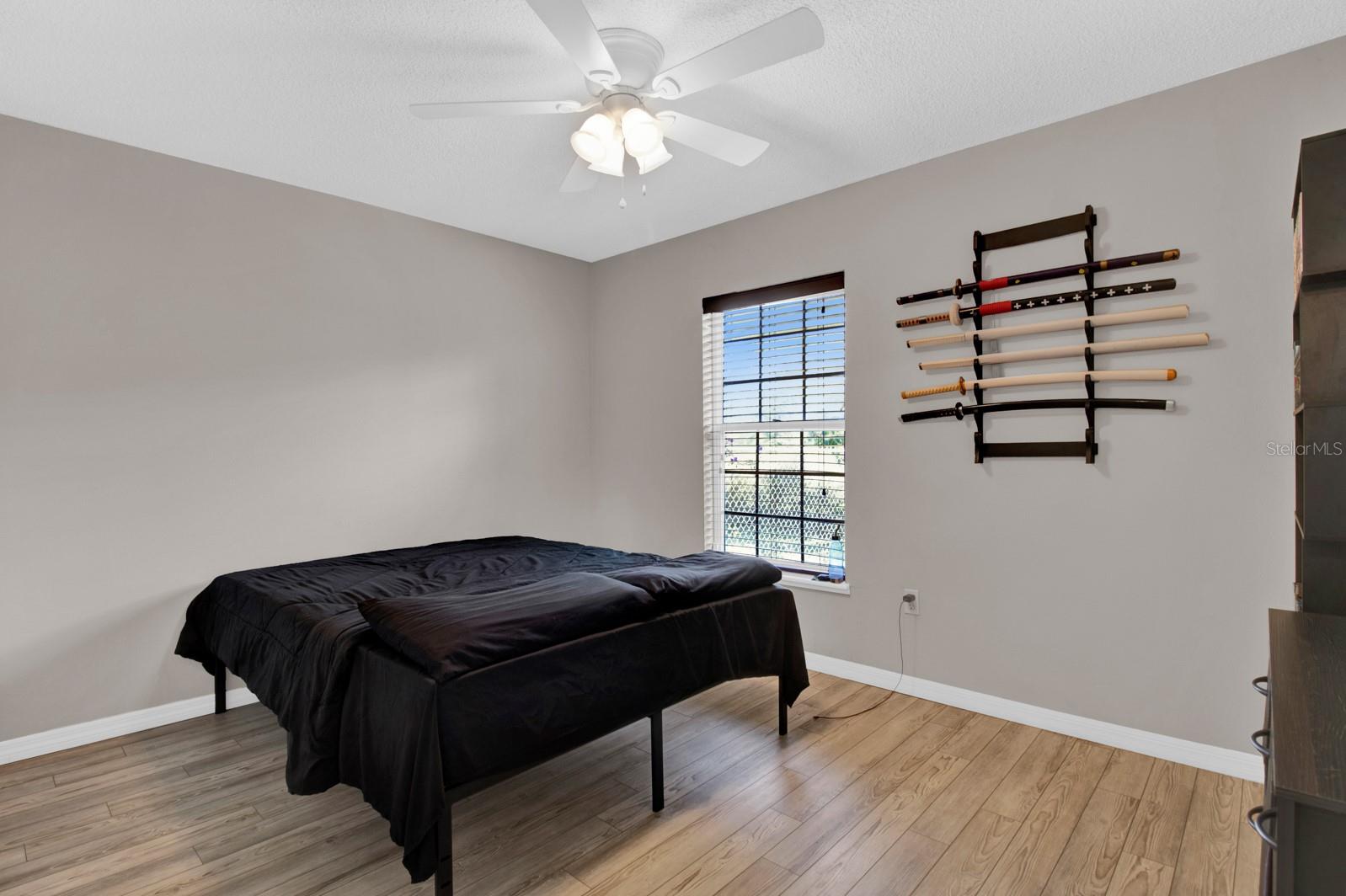 Image 20 of 48 For 905 Gascony Court