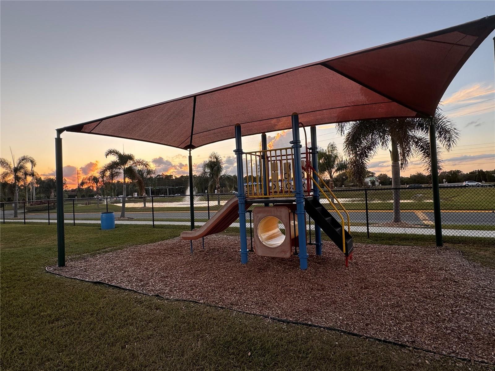 Image 42 of 48 For 905 Gascony Court
