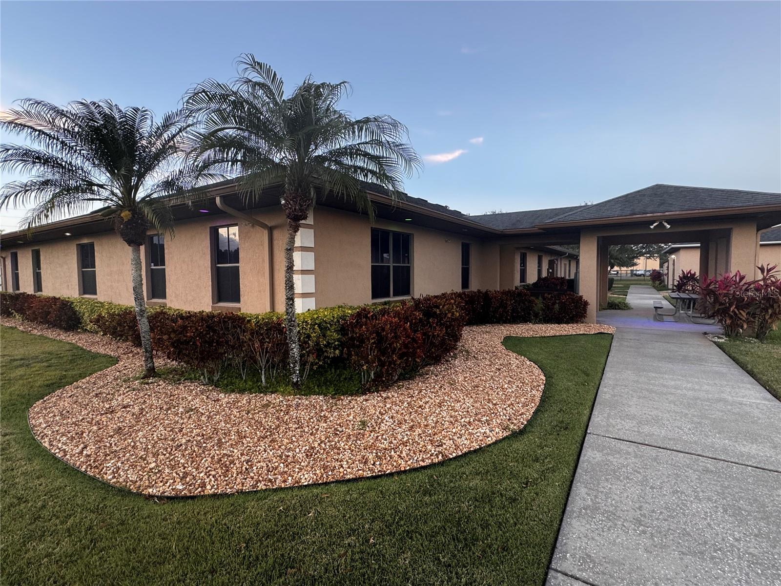 Image 46 of 48 For 905 Gascony Court