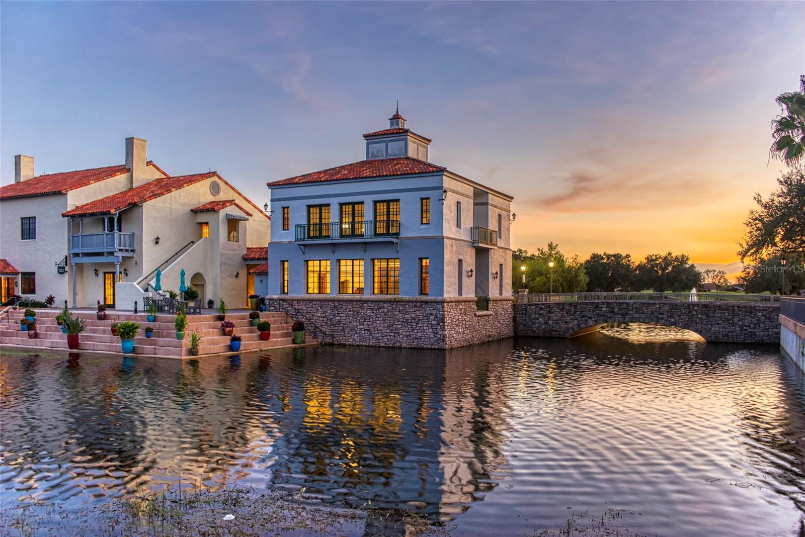 Image 37 of 47 For 200 Grand Canal Drive
