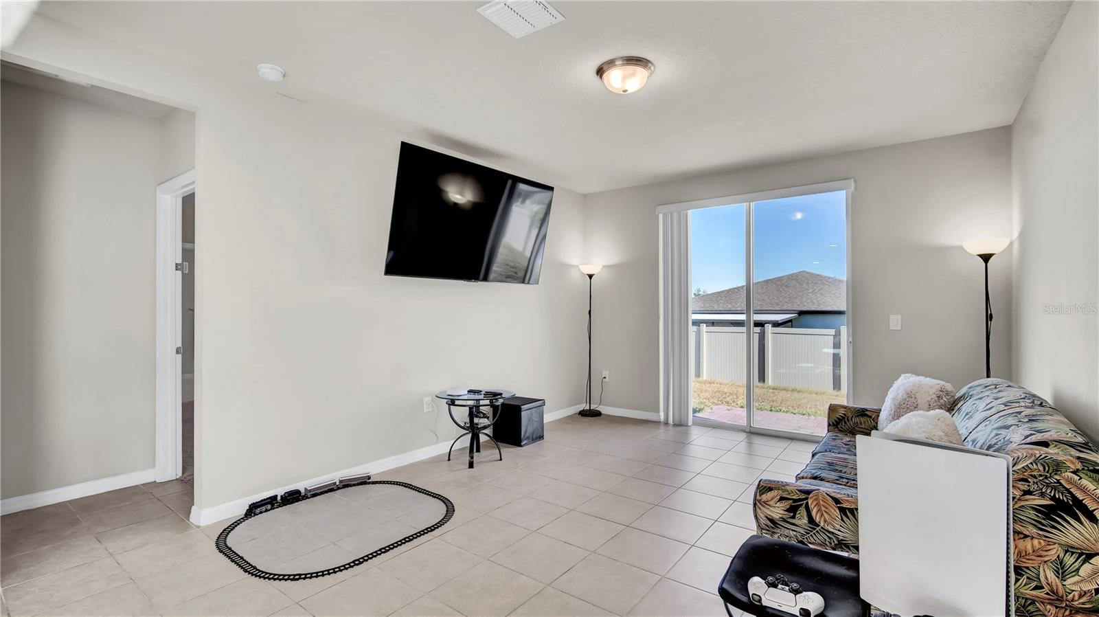 Image 6 of 28 For 3041 Cassidy Lane