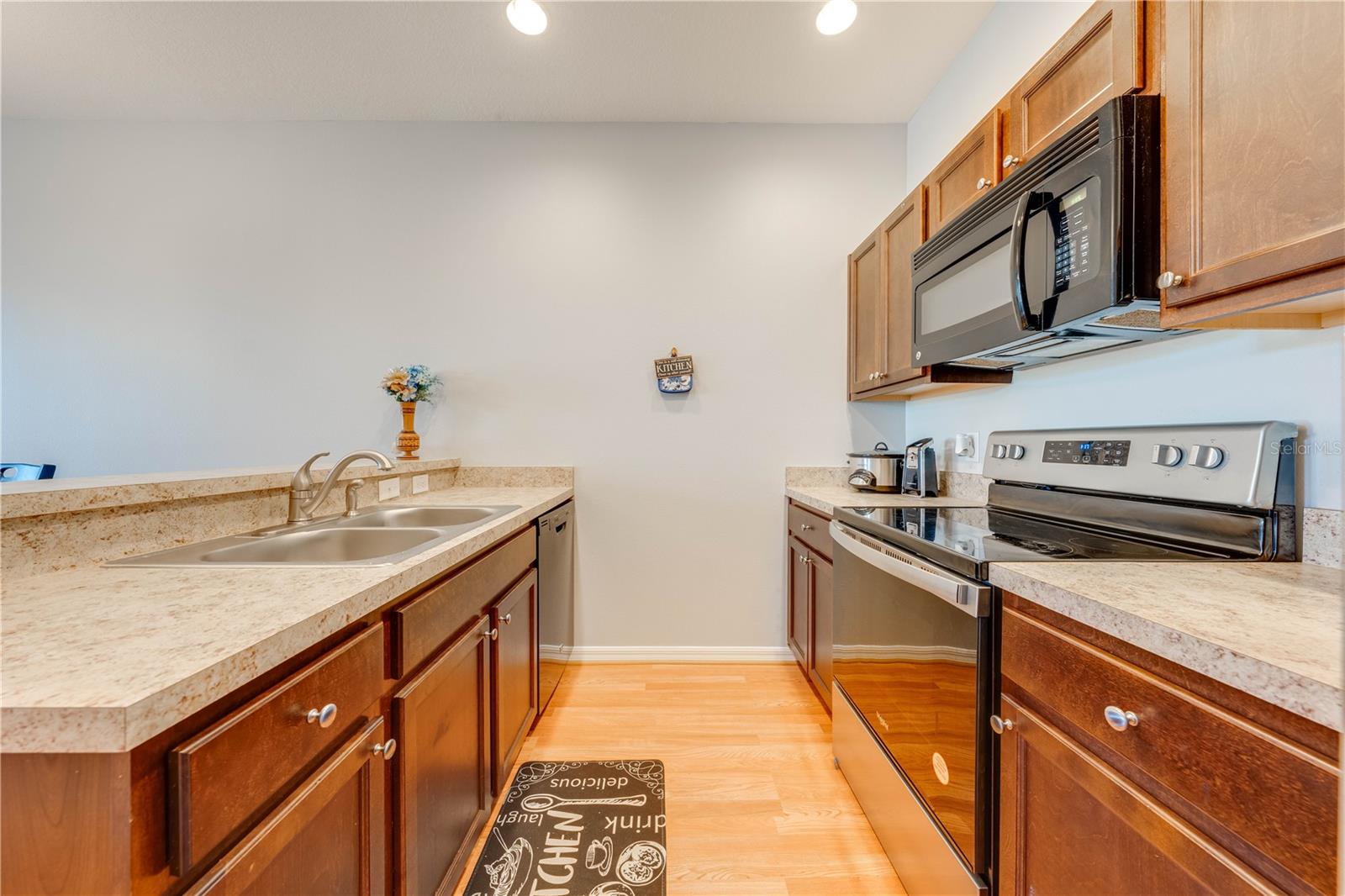 Image 13 of 30 For 1819 Coriander Drive 1819