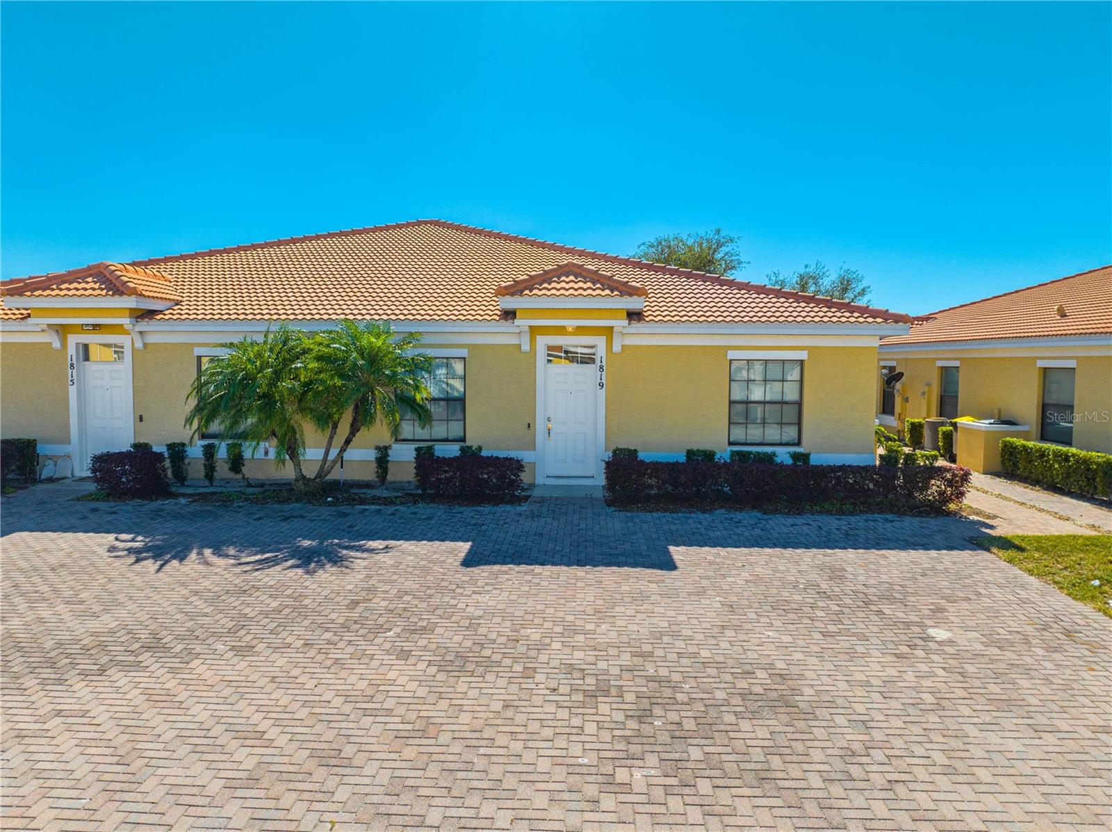 Image 3 of 30 For 1819 Coriander Drive 1819