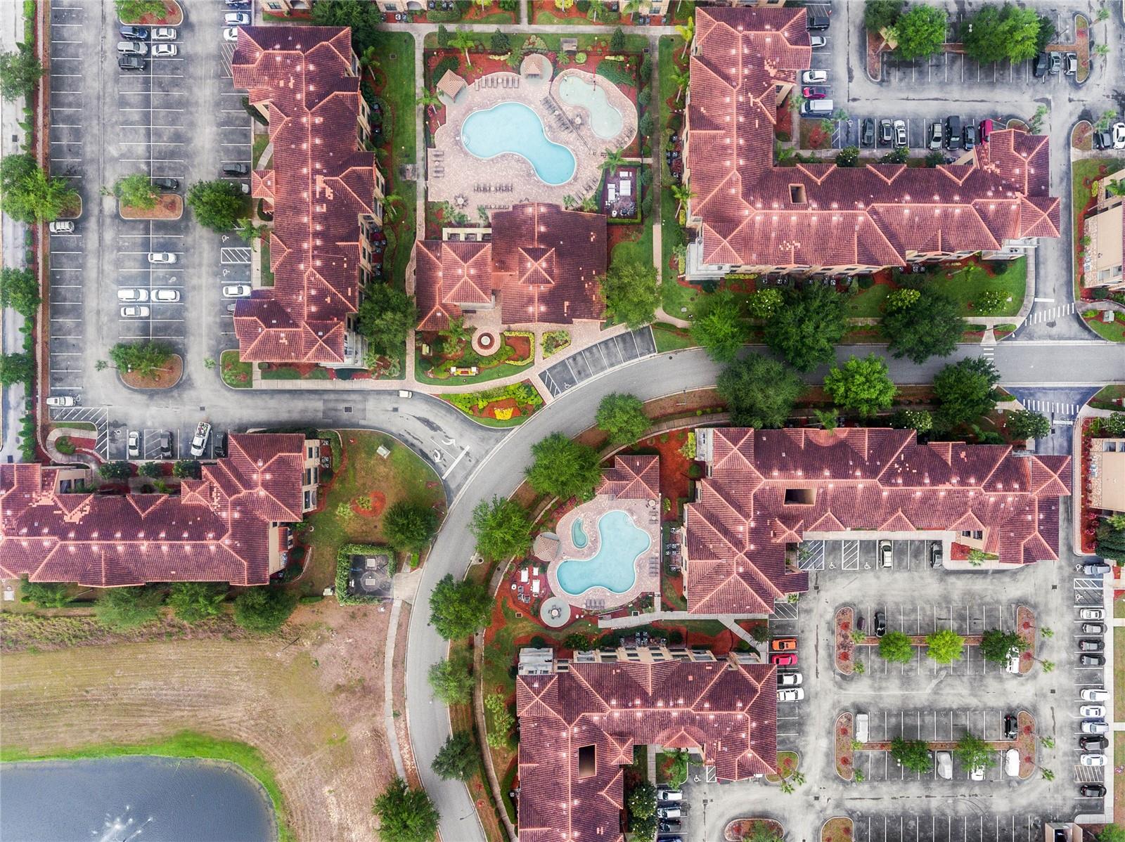 Image 40 of 47 For 902 Charo Parkway 636