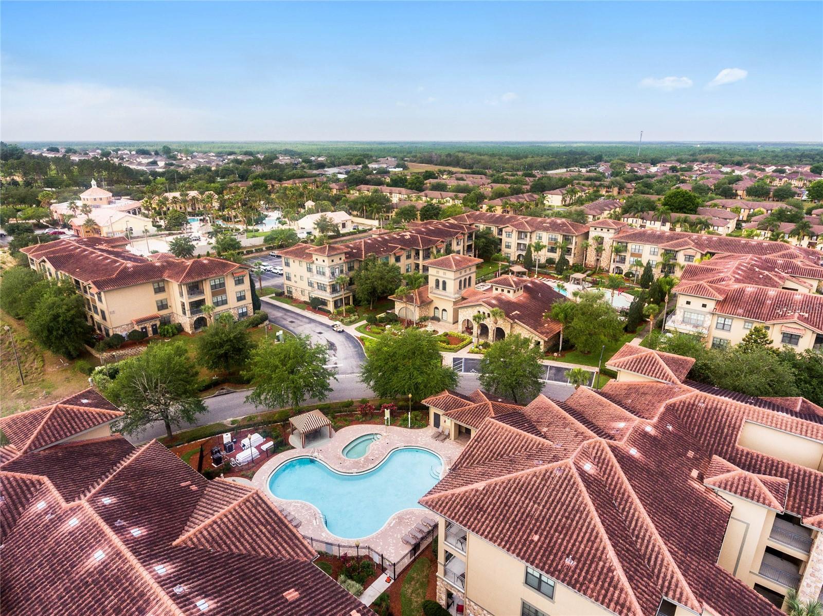 Image 41 of 47 For 902 Charo Parkway 636