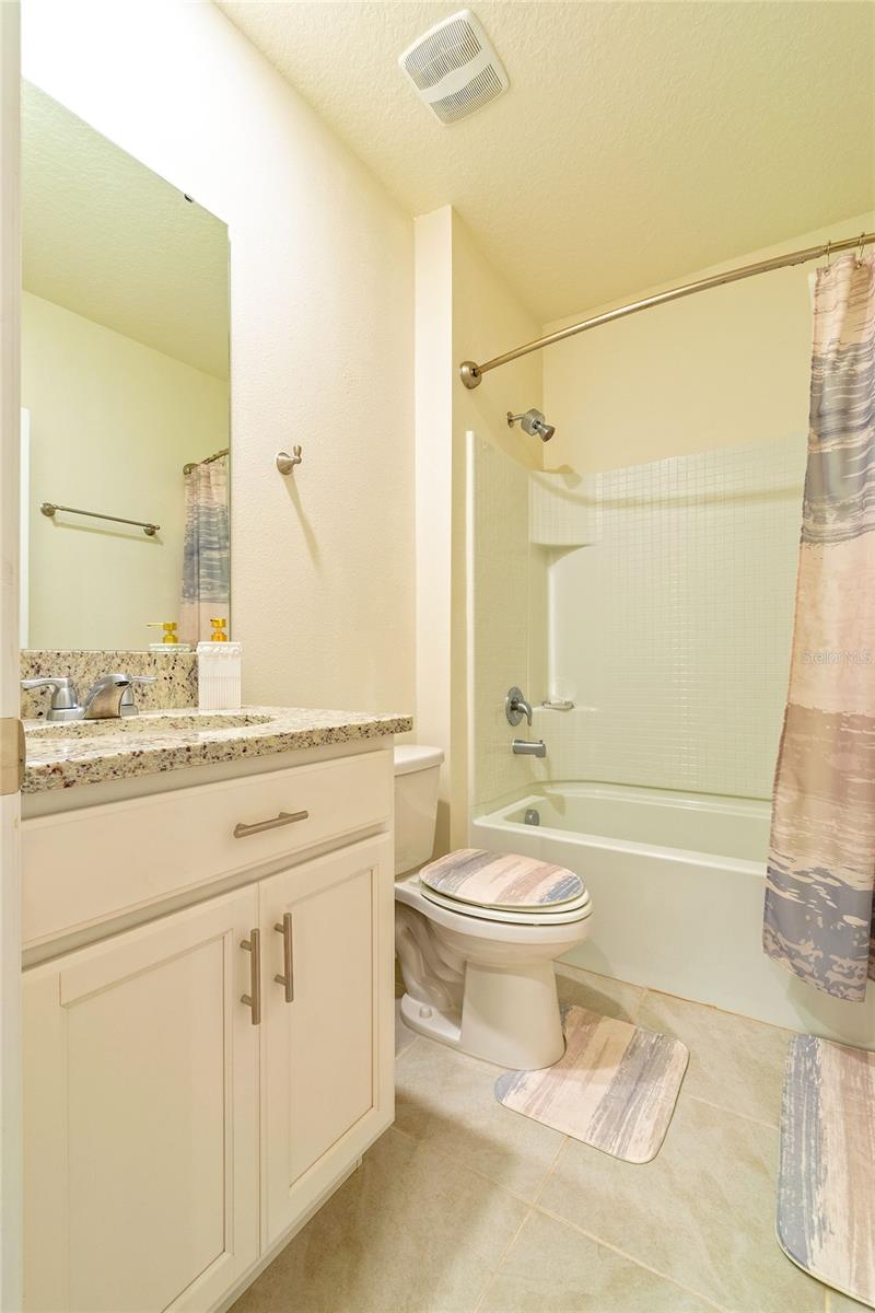 Image 19 of 42 For 527 Noble Avenue