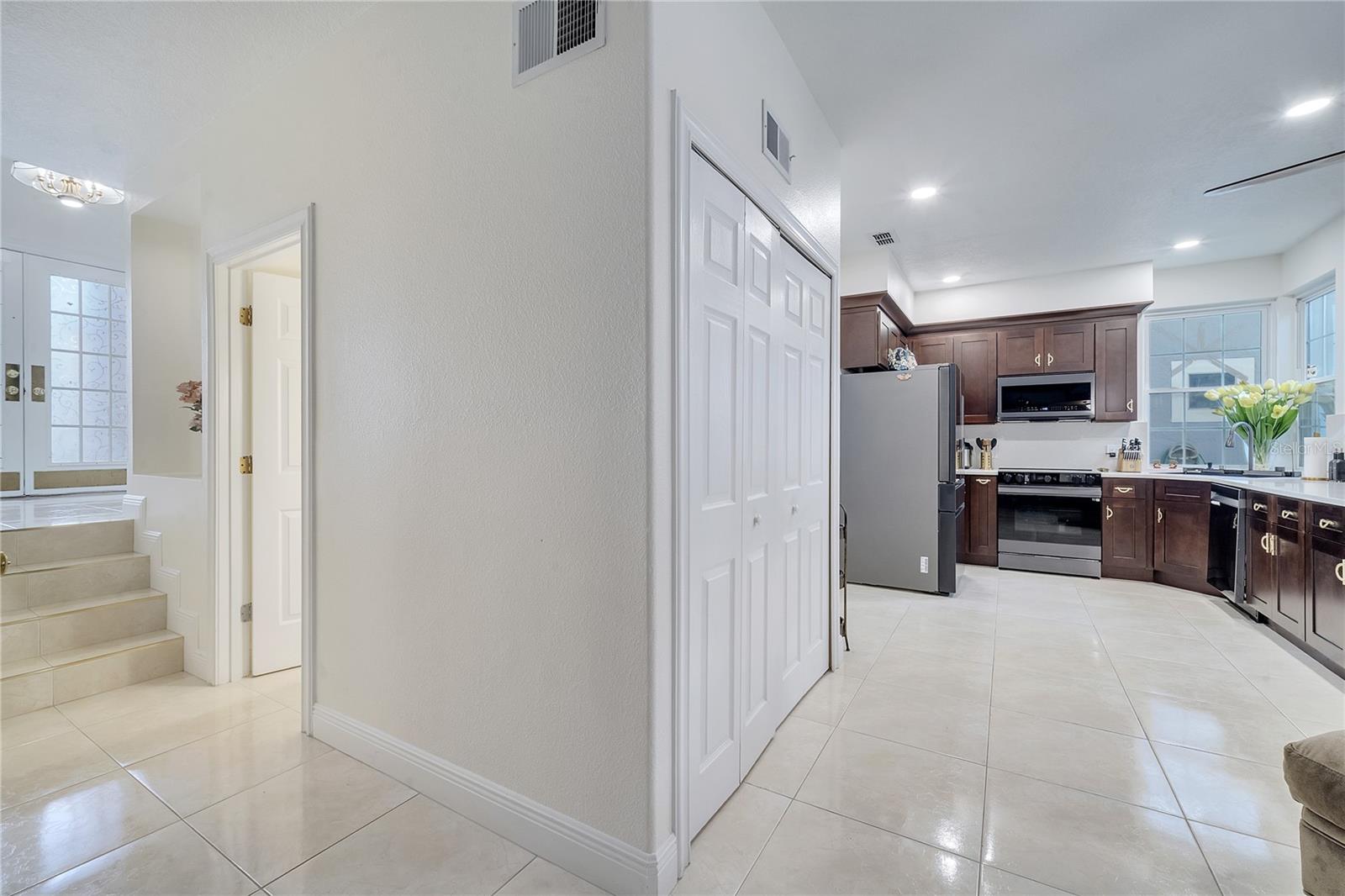 Image 34 of 55 For 2430 Berkshire Court