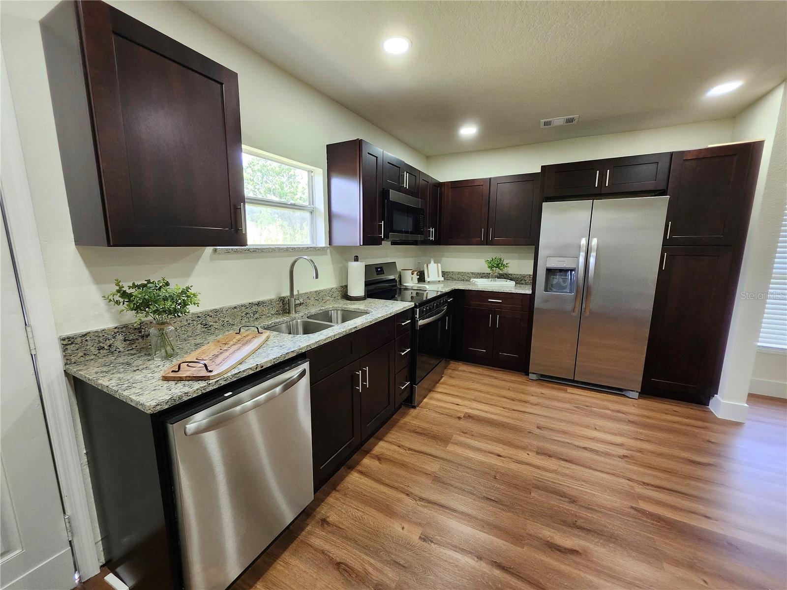 Image 18 of 53 For 4950 Nova Avenue