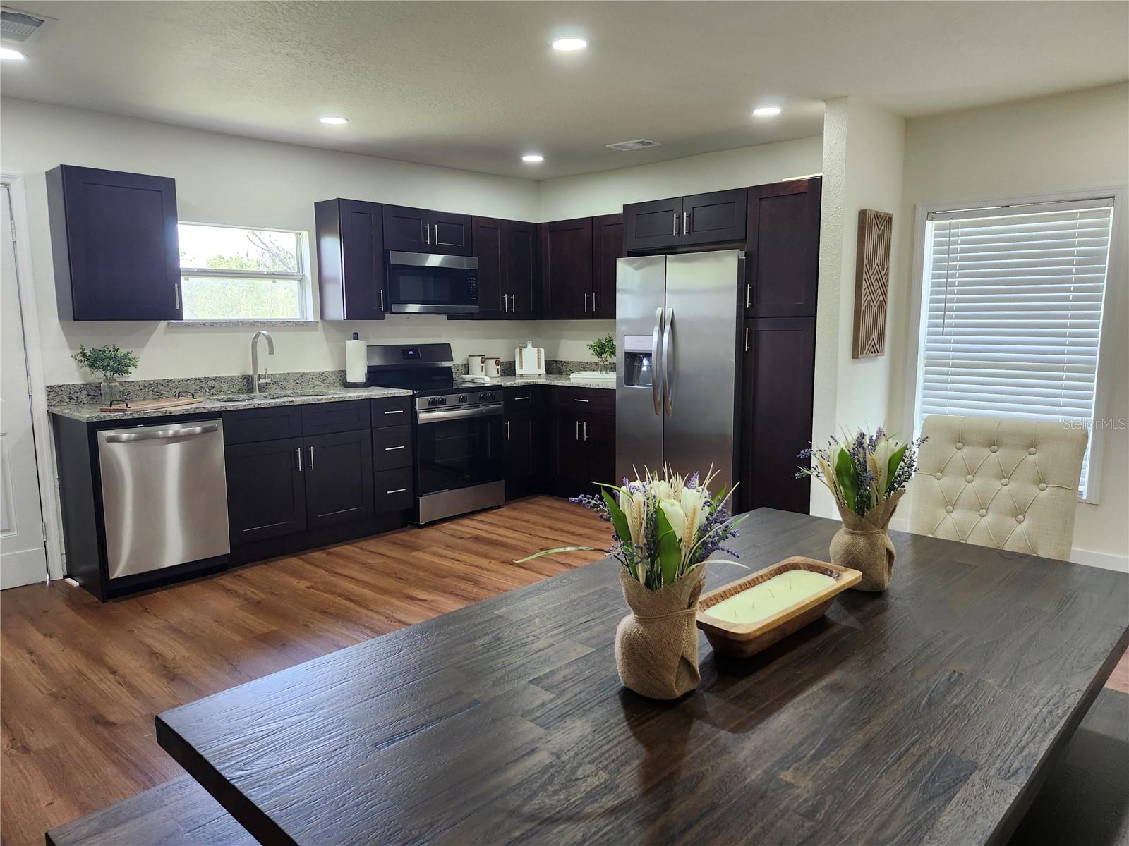 Image 25 of 53 For 4950 Nova Avenue