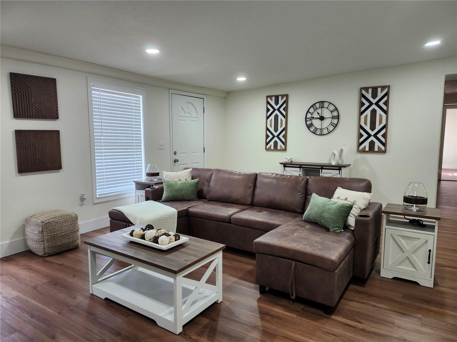 Image 4 of 53 For 4950 Nova Avenue