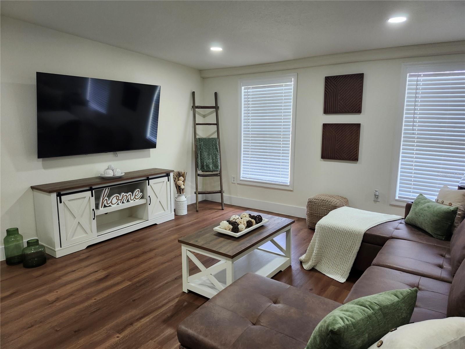 Image 6 of 53 For 4950 Nova Avenue