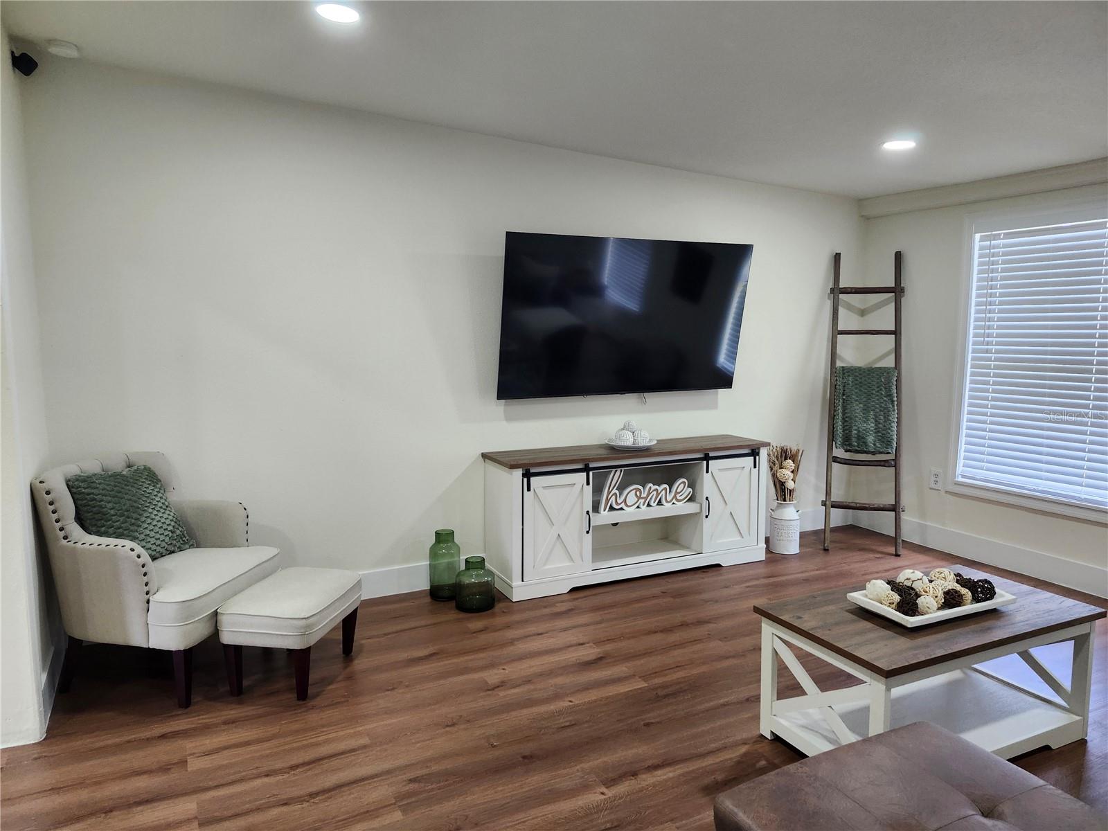 Image 8 of 53 For 4950 Nova Avenue