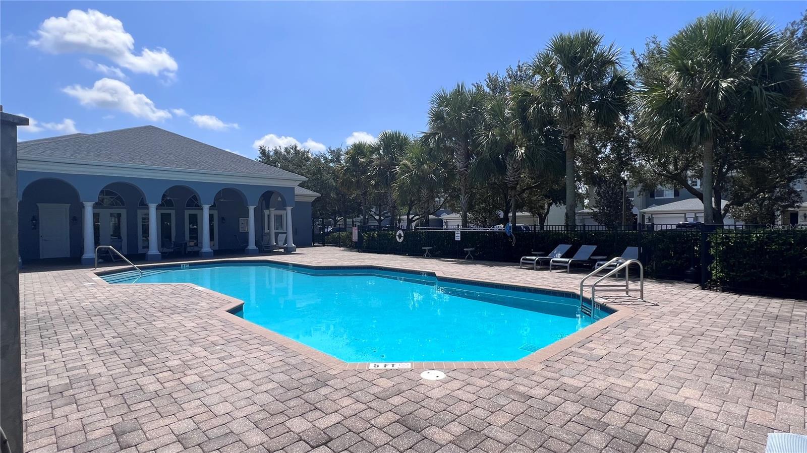 Image 21 of 23 For 10786 Savannah Wood Drive 126